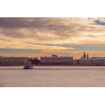 Сколько стоит съездить в Санкт-Петербург на выходные?