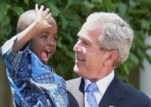 Джордж Буш разрешил въезжать в США с ВИЧ