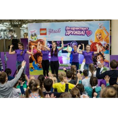 Более 4 тысяч детей встретили весну на празднике LEGO® «Это наш день!»