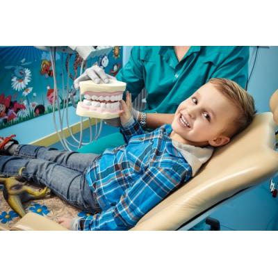 Стоматологи «32 Дент» проводят лечение зубов у детей под седативной анестезией