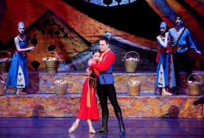 Ереванский театр оперы и балета представляет балет «Гаянэ» на сцене Большого театра