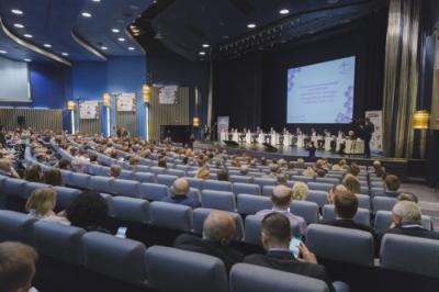 Антон Мороз рассказал о проблемах регионального развития на конференции в Петербурге