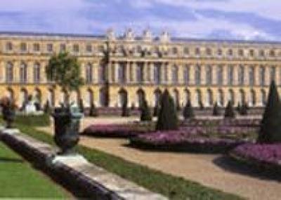 Франция: в Версале теперь можно подглядывать в туалет Людовика XVI