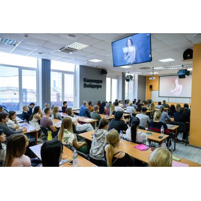 Колледж Вейдера в Москве проведет семинары по антивозрастному фитнесу