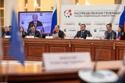 За совершенствование законодательной базы в энергетической сфере выступил Михаил Романов