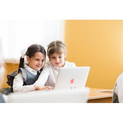 Учи.ру: компьютер и проектор – самые популярные гаджеты в работе учителя