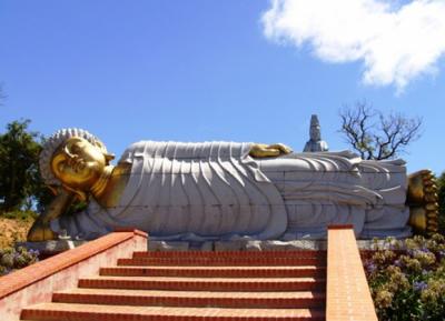 Туроператор «Лузитана Сол»: Новая экскурсия по парку Будд и Назаре