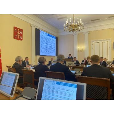 Вопросы, обсуждаемые на заседании Правительства Санкт-Петербурга, прокомментировал Михаил Романов