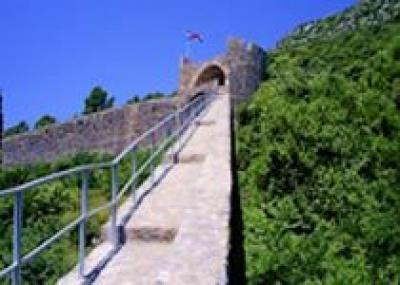 В Хорватии можно прогуляться по Стонским стенам