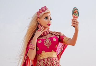 В Дубае завершились съемки клипа Русской Барби Тани Тузовой на свою песню Я-Живая
