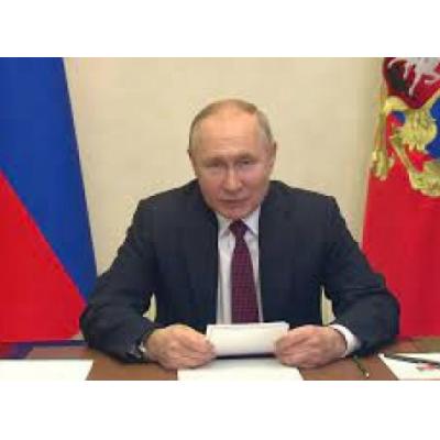 Путин призвал наращивать производство качественных и доступных товаров