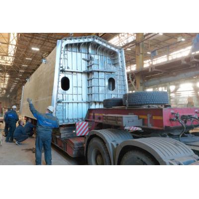 Завод "Вымпел" отправил в Иркутск первые секции катамарана проекта HSC150В