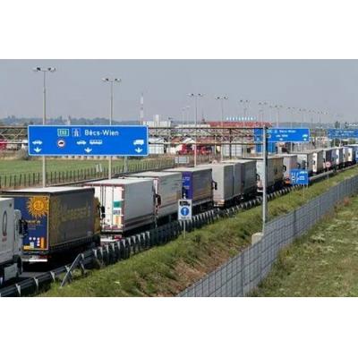 Запрет на грузовые автоперевозки по территории России для компаний из стран ЕС вступил в силу