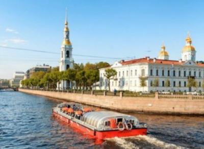 Навигация по рекам и каналам Петербурга завершилась рекордом