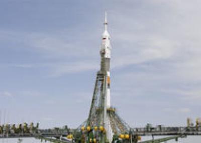 Space Adventures может отправлять на `Союзе` по 2 космических туриста