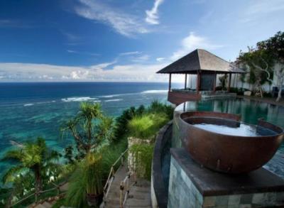 Отели Бали не будут требовать от туристов документы о браке