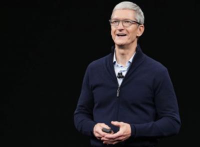 Глава Apple Тим Кук согласился ограничить размер своих доходов в этом году