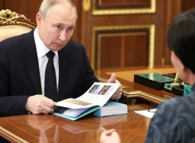 Путин провел рабочую встречу с главой Агентства стратегических инициатив