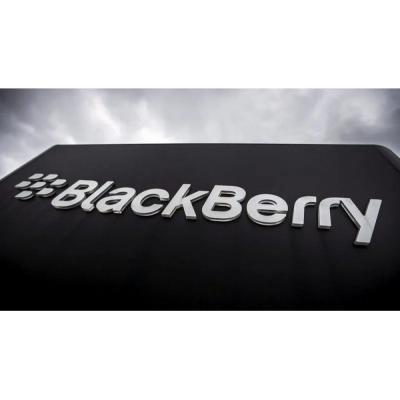 BlackBerry продаст свои патенты на мобильные устройства за $900 млн