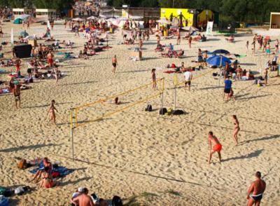 Пляж озера Сенеж стал самой популярной зоной отдыха у воды в Подмосковье