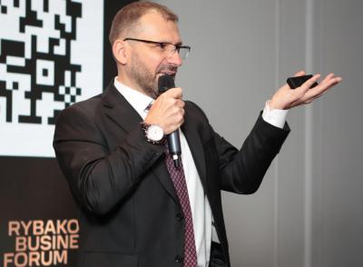 Миллиардер Игорь Рыбаков провел Rybakov Business Forum