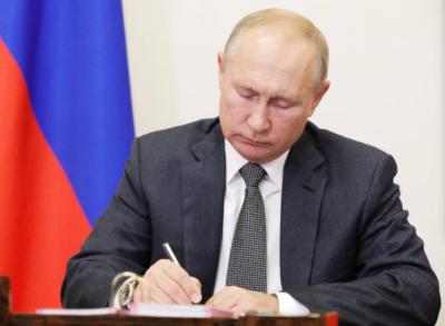 Владимир Путин подписал ряд законов для туротрасли