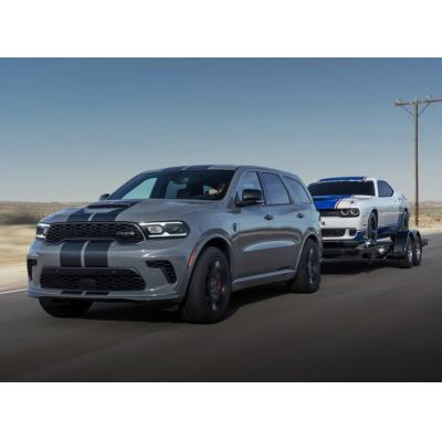 В Россию приехал настоящий «американец». Дилеры начали предлагать Dodge Durango 2023 – у него 8-ступенчатый «автомат», полный привод и до 720 л.с.