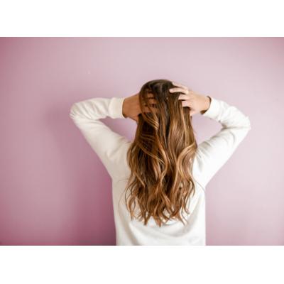 Сухость, ломкость, сезонное выпадение: как избежать проблем с волосами осенью