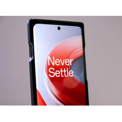 Президент OnePlus анонсировал рекордные дисплеи для OnePlus 12 и OnePlus Ace 3