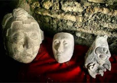 Обнаружена необычная гробница майя