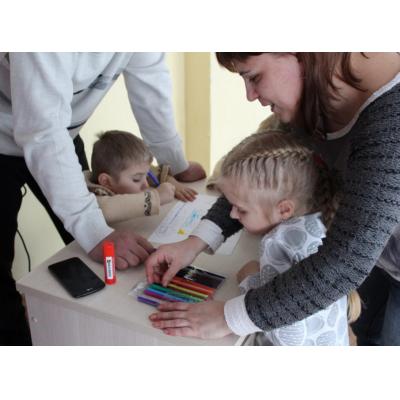 В Архангельской области реализуется инициатива по поддержке приемных родителей