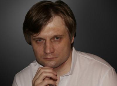 Алексей Фомин радует новым музыкальным произведением "Лабиринт"