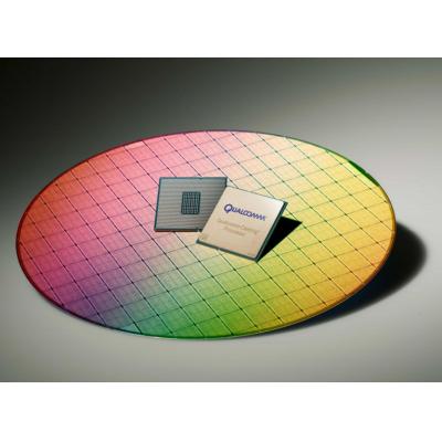 Неясно, получится ли у Qualcomm конкурировать с Intel и AMD в сегменте CPU для ноутбуков, но компания также собирается выпустить серверный процессор