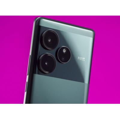 Первый взгляд на realme GT6: мощный, быстрый и красивый. Убийца флагманов?