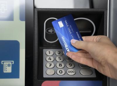 MBank отменил переводы через российские банки из-за давления Запада