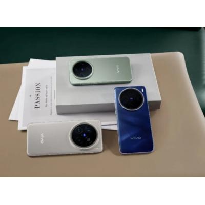 Vivo показала грядущий флагман X200 Pro с закруглённым с четырёх сторон экраном и чипом Dimensity 9400