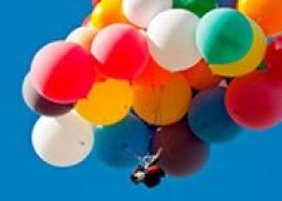 Траппу удалось пересечь Ла-Манш на воздушных шариках