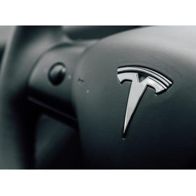 Tesla готовит новый дешевый электрокар. Сколько он будет стоить