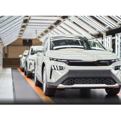 Skoda запустила серийное производство электрических кроссоверов Elroq