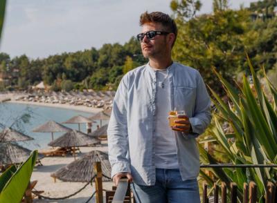 Travel-эксперт Тариел Гажиенко: маленькие хитрости, которые помогут выгодно купить авиабилеты