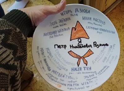 Иван Костров стал отцом на съемочной площадке: он исполняет роль Николая в фильме «Я — Пётр Николаевич Розанов»