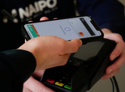 Каждый второй опрошенный россиянин перестал доверять POS-кредитам