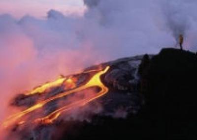 Начал извергаться Гавайский вулкан