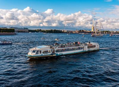 Названы самые популярные водные маршруты в Петербурге в 2025 году