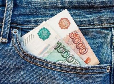 Родители назвали приемлемый уровень оплаты подработки для своего ребенка