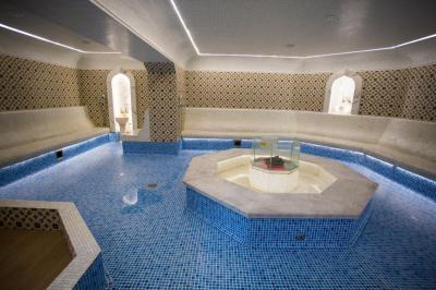 Термальные комплексы выигрывают у стрит-ритейла в борьбе за первые этажи