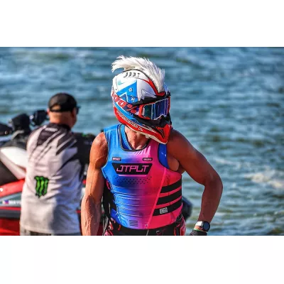 Гонщик из Санкт-Петербурга Анастас Панченко вошёл в мировую элиту аквабайка