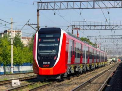 Полностью отечественный поезд «Финист» связывает города Урала и Западной Сибири