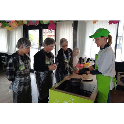 Юлия Большакова провела мастер‑класс по марокканской кухне для школьников