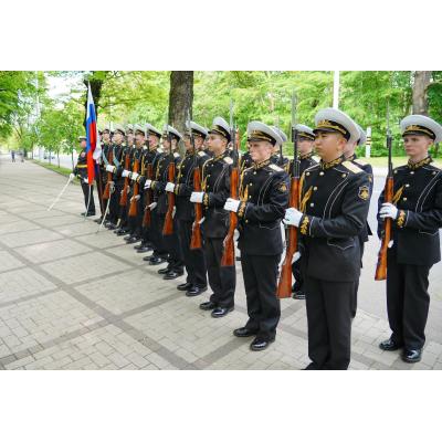 В Калининграде сотрудники военной прокуратуры почтила память участников Великой Отечественной войны